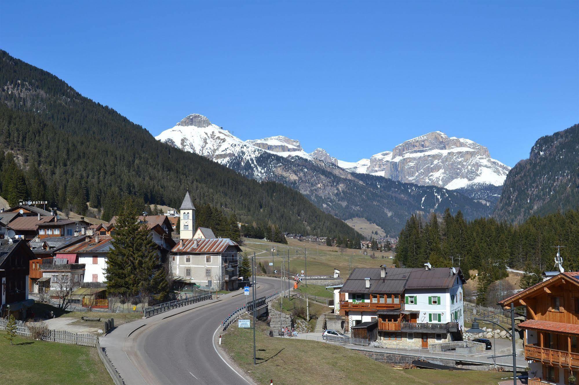 Hotel Vajolet Mazzin Exterior foto